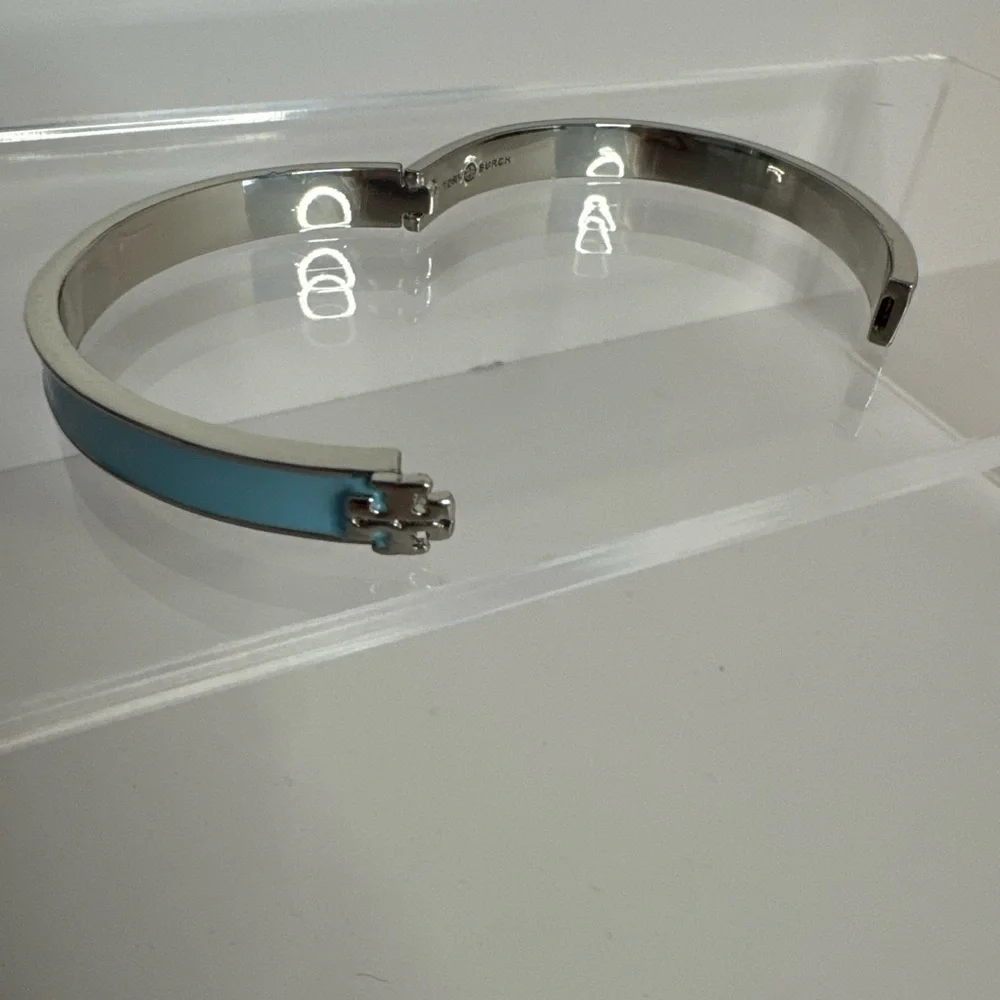 Tory Burch New Kira Blue Enamel Hinge Silver-Toned Bracelet - Picture 7 of 10